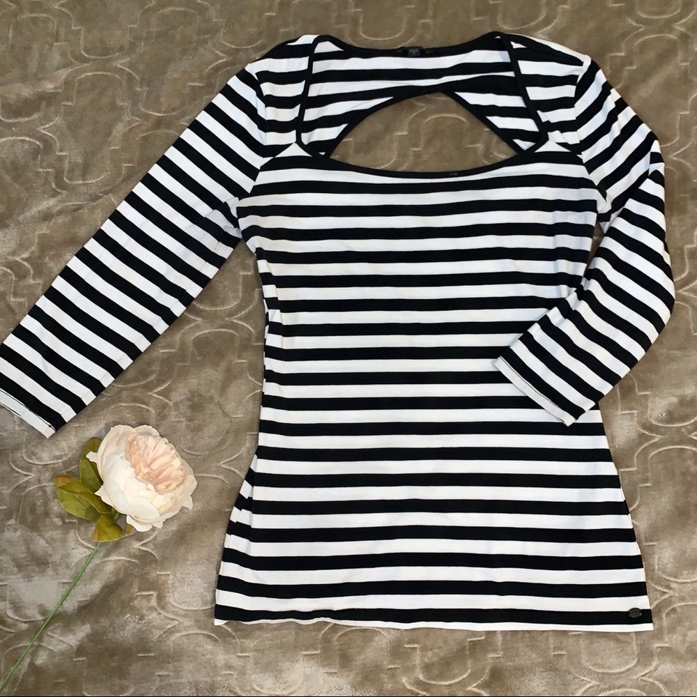 Guess Open Back 3/4 Sleeves Striped Shirt